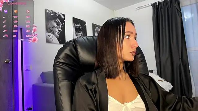 Lisa Shultz online show from October 12, 1:12 pm