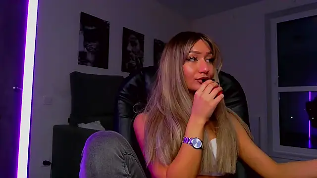 Lisa Shultz online show from April 15, 4:44 pm