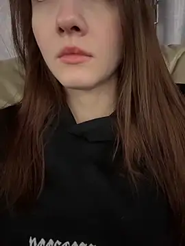 MichelleRoux online show from December 16, 11:14 am