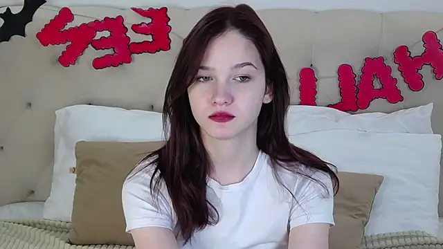 MichelleRoux online show from November 1, 12:43 pm