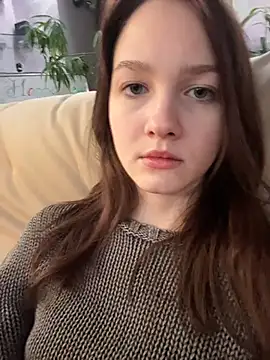 MichelleRoux online show from December 4, 3:49 am