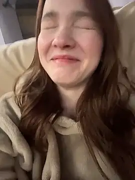 MichelleRoux online show from February 12, 7:02 pm