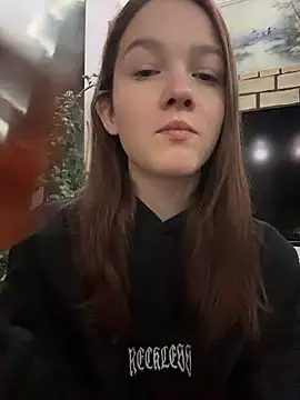 MichelleRoux online show from December 1, 4:13 am