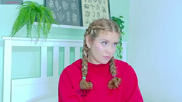 Snapshot of BelaMiller_ chatting on November 12, 11:47 am BelaMiller online show from November 12, 11:47 am