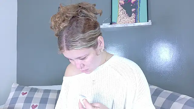 Snapshot of BelaMiller_ chatting on November 1, 11:48 am BelaMiller online show from November 1, 11:48 am