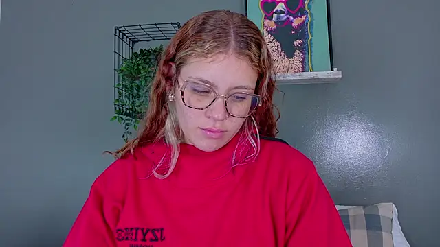 Snapshot of BelaMiller_ chatting on October 29, 11:42 am BelaMiller online show from October 29, 11:42 am