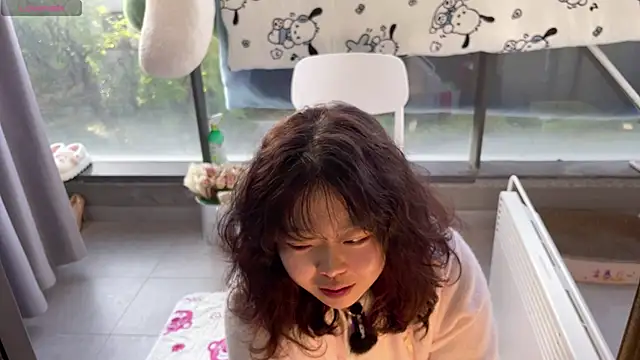 Kittenfishing online show from November 26, 7:41 am