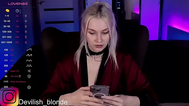 HitchcocianBlonde online show from February 17, 6:16 pm