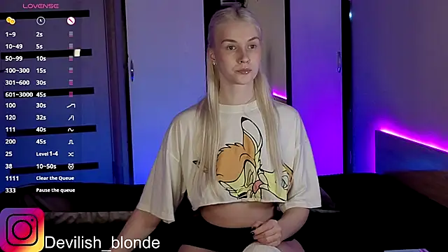 HitchcocianBlonde online show from November 29, 5:24 pm