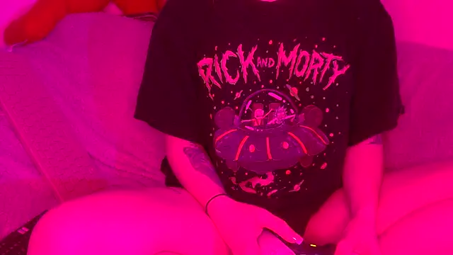 Little-Red21 online show from October 15, 11:24 pm