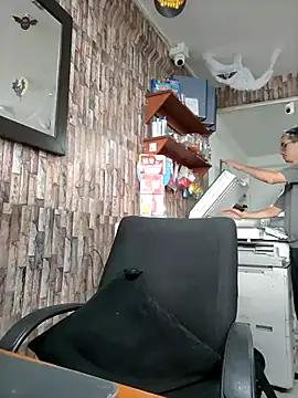 moorejhosua online show from October 14, 9:04 pm