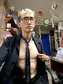 moorejhosua online show from October 12, 9:27 pm