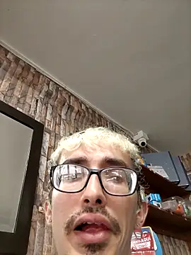 moorejhosua online show from September 23, 10:17 pm