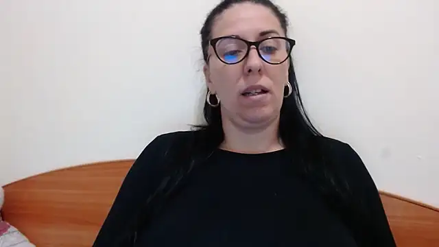 jollene online show from May 30, 12:00 pm