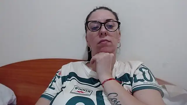 jollene online show from March 13, 3:17 pm