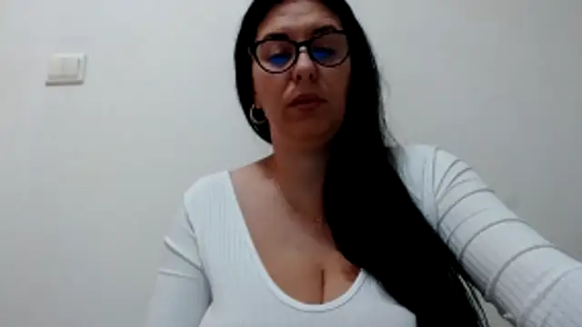 jollene online show from October 18, 12:29 pm