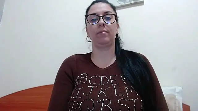 jollene online show from March 24, 3:34 pm