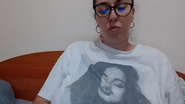 Snapshot of jollene chatting on June 7, 1:38 pm jollene online show from June 7, 1:38 pm