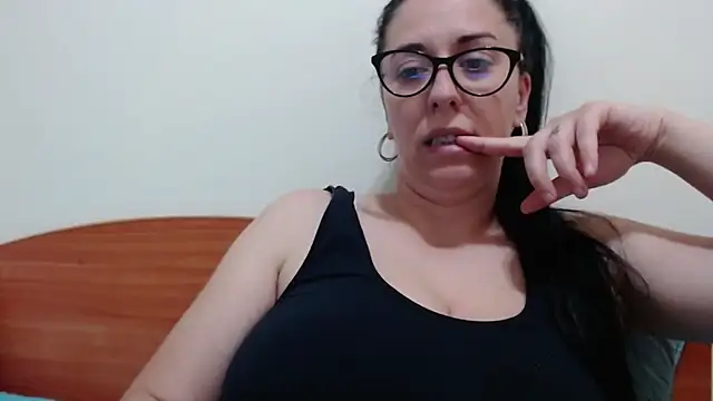 jollene online show from June 2, 1:22 pm