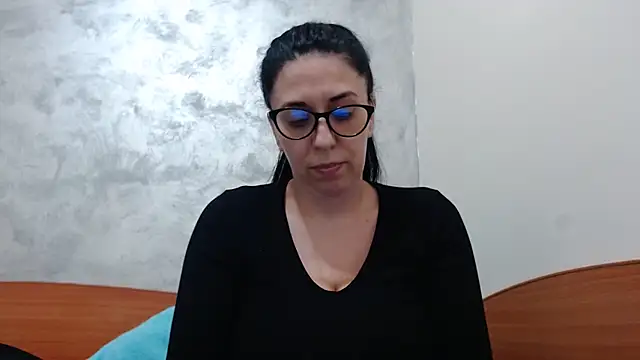 jollene online show from March 15, 2:35 pm