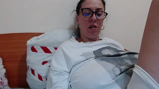 jollene online show from May 31, 1:39 pm