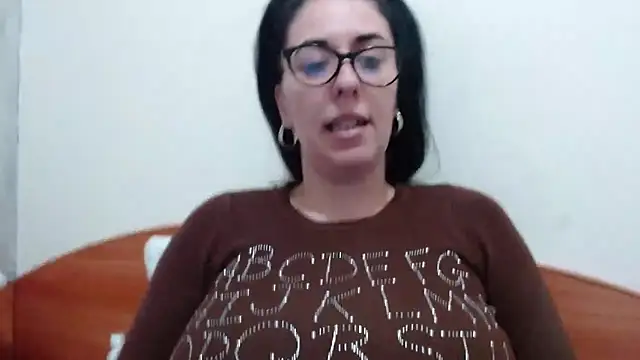 jollene online show from March 28, 1:34 pm