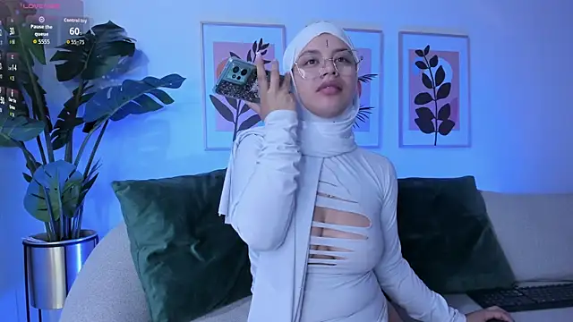 crystal peed online show from September 23, 1:07 pm