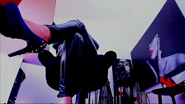 demisweet online show from January 14, 2:26 am