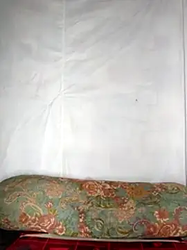 Snapshot of LushVamp chatting on January 19, 2:21 pm LushVamp online show from January 19, 2:21 pm