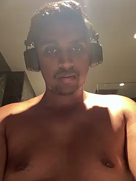 IndianguyinUK online show from December 1, 9:10 am