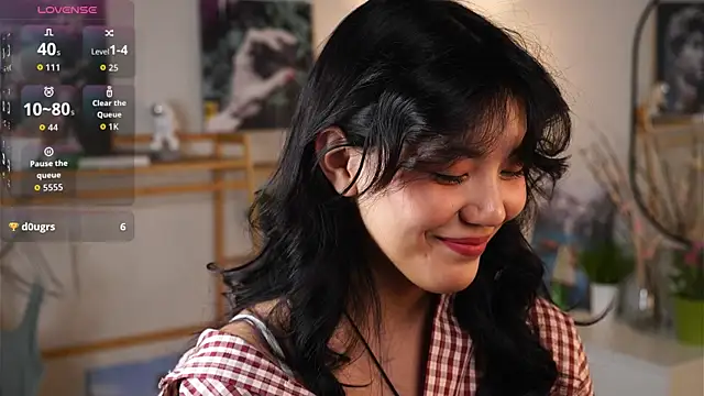 MoiraEger online show from October 4, 5:03 pm