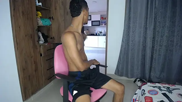 Snapshot of miguelmarcus chatting on September 20, 2:22 pm miguelmarcus online show from September 20, 2:22 pm