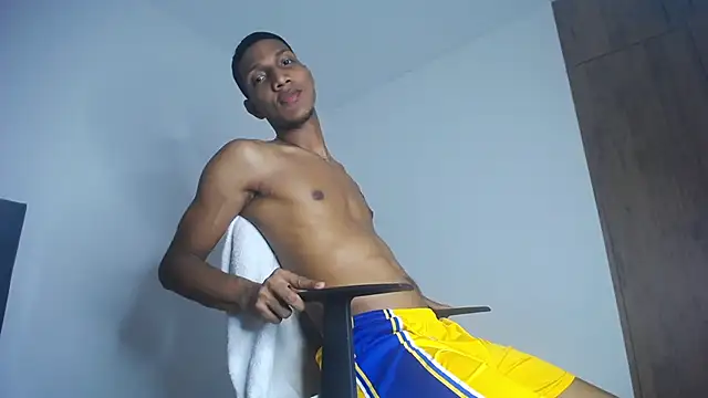 Snapshot of miguelmarcus chatting on September 9, 8:51 pm miguelmarcus online show from September 9, 8:51 pm