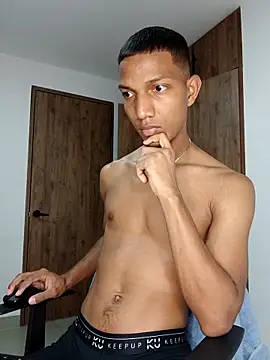 Snapshot of miguelmarcus chatting on September 12, 12:16 pm miguelmarcus online show from September 12, 12:16 pm