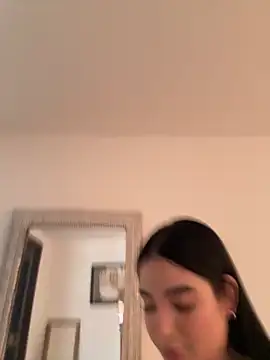 Snapshot of Amy_ruizz chatting on May 23, 12:59 pm Amy ruizz online show from May 23, 12:59 pm