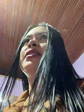 Snapshot of CrisMarulanda chatting on October 12, 7:15 pm CrisMarulanda online show from October 12, 7:15 pm