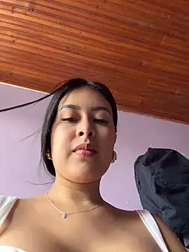 CrisMarulanda online show from April 20, 5:58 pm