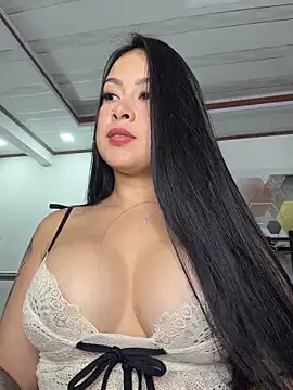 Snapshot of CrisMarulanda chatting on February 10, 4:11 am CrisMarulanda online show from February 10, 4:11 am