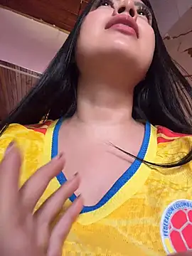 Snapshot of CrisMarulanda chatting on June 17, 5:56 pm CrisMarulanda online show from June 17, 5:56 pm