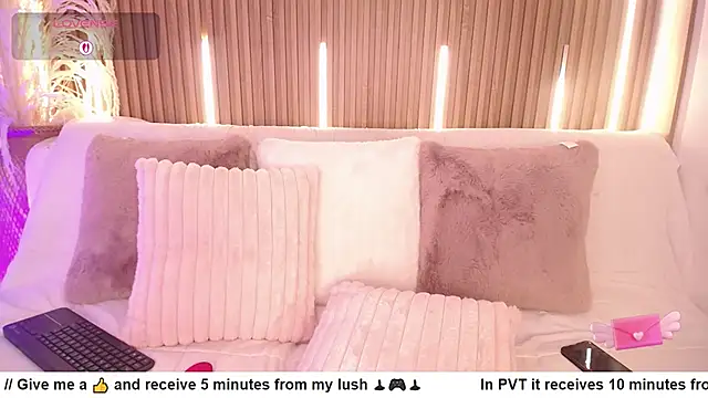 MylaDreams online show from September 23, 3:46 am