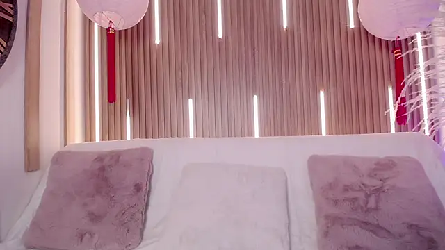 MylaDreams online show from January 9, 3:24 am