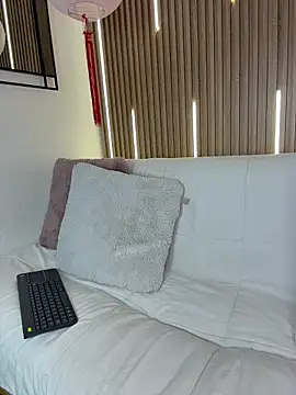 MylaDreams online show from February 23, 3:30 am