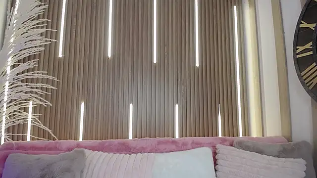 MylaDreams online show from September 29, 3:24 am