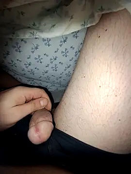 Snapshot of Capas122 chatting on December 17, 10:26 pm Capas122 online show from December 17, 10:26 pm