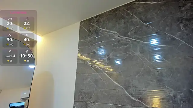 hinata dolly online show from April 14, 11:59 am