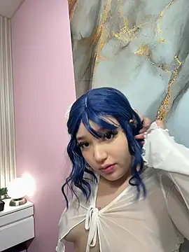 hinata dolly online show from April 30, 11:39 am
