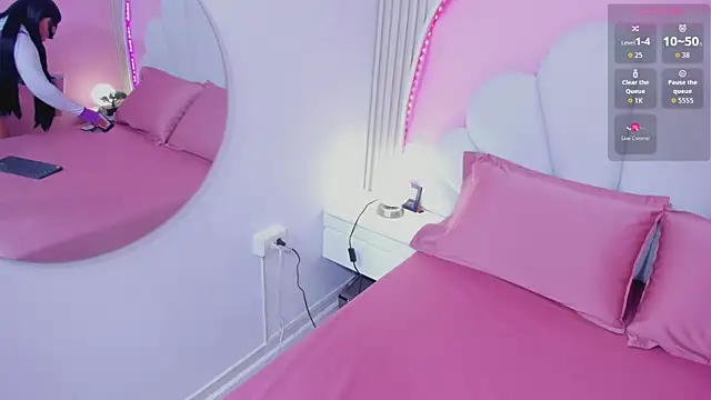 hinata dolly online show from March 25, 10:58 am