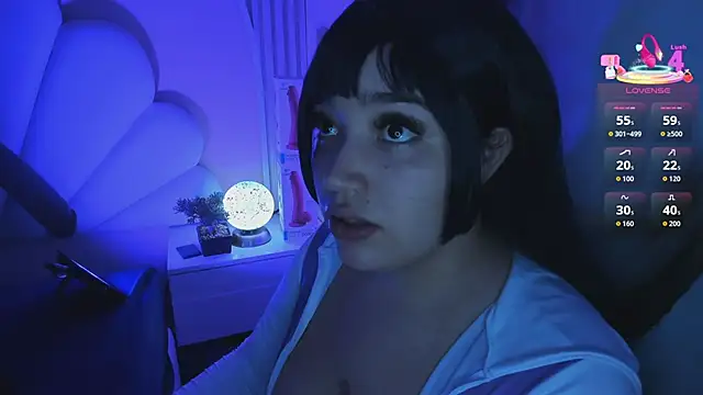 hinata dolly online show from April 8, 11:12 am