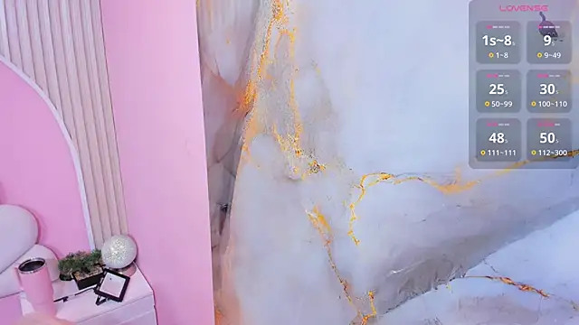 Snapshot of hinata_dolly chatting on February 21, 8:49 am hinata dolly online show from February 21, 8:49 am