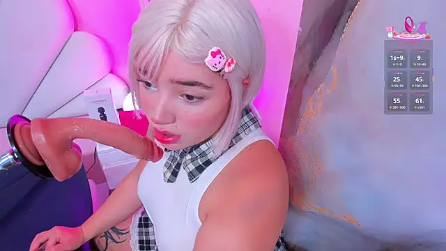 hinata dolly online show from November 7, 11:04 am